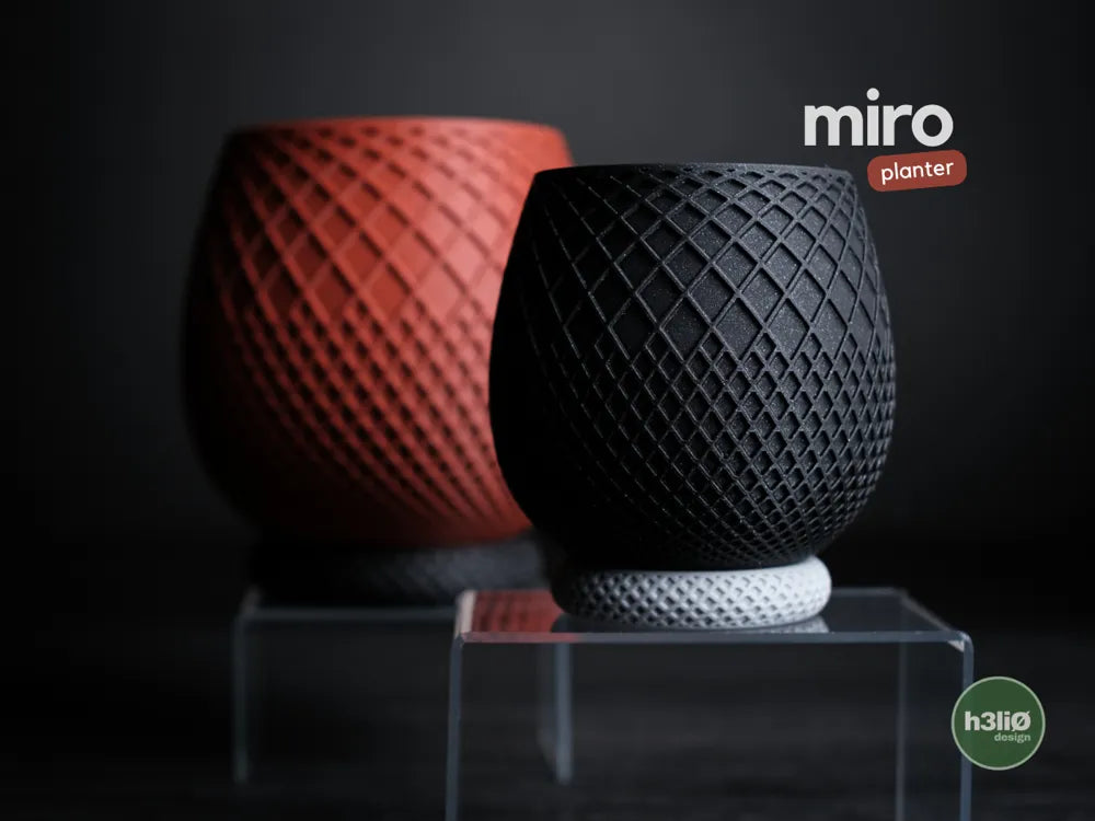 Miro саксия