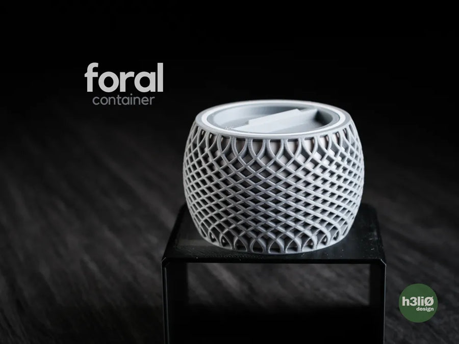 Foral — контейнери с капак, които се подреждат един върху друг