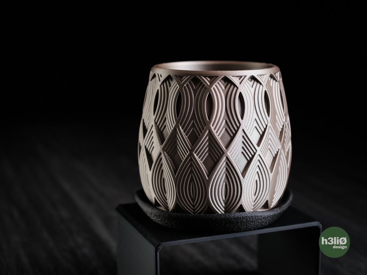 Salir — сферичен planter с ажурен art-deco релеф