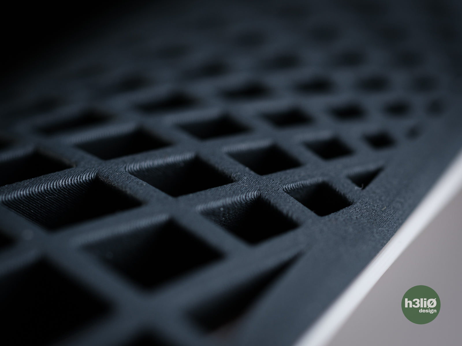 Cascais — овален bonsai planter с диамантена ажурна обвивка